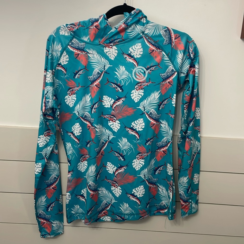 Women’s SPF 50 sun shirt